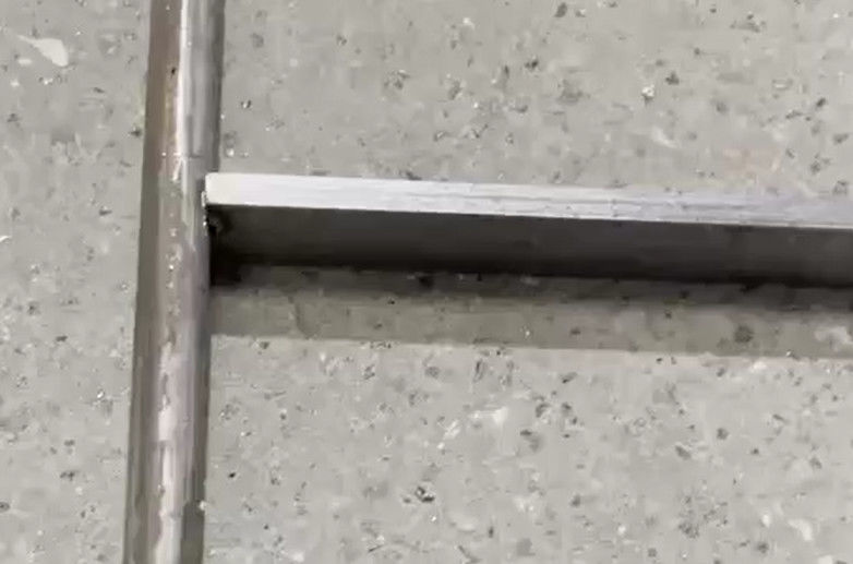 Machine à souder à deux têtes de type T, à 75 KVA