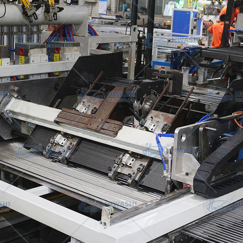 Machine de soudage automatique avancée de plateau de fil pour ligne de production de plateaux de plateau de treillis métallique