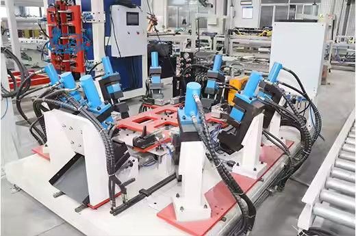 Hwashi IBC cadre de cage machine de soudage automatique ligne de production de déchargement de la maille mécanique bras de base cadre machine de soudage